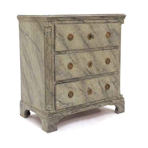 A 18th century blue/green painted Louis XVI chest of drawers. Denmark circa 
1780. H: 80cm. top: 42x73cm