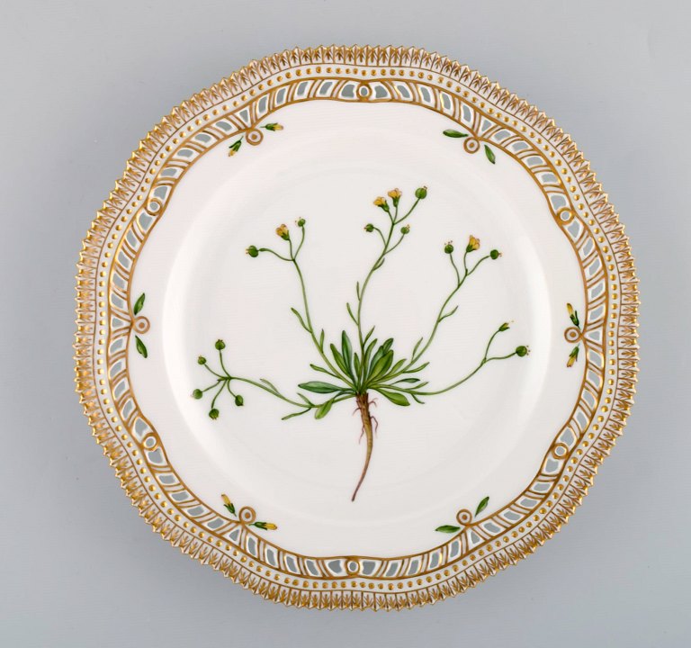 Royal Copenhagen Flora Danica openwork plate # 20/3554.
