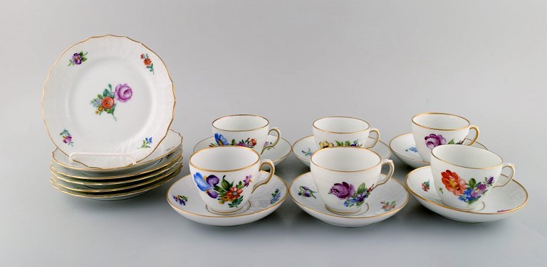 Royal Copenhagen Light Saxon coffee service for six people. Early 20th century.
