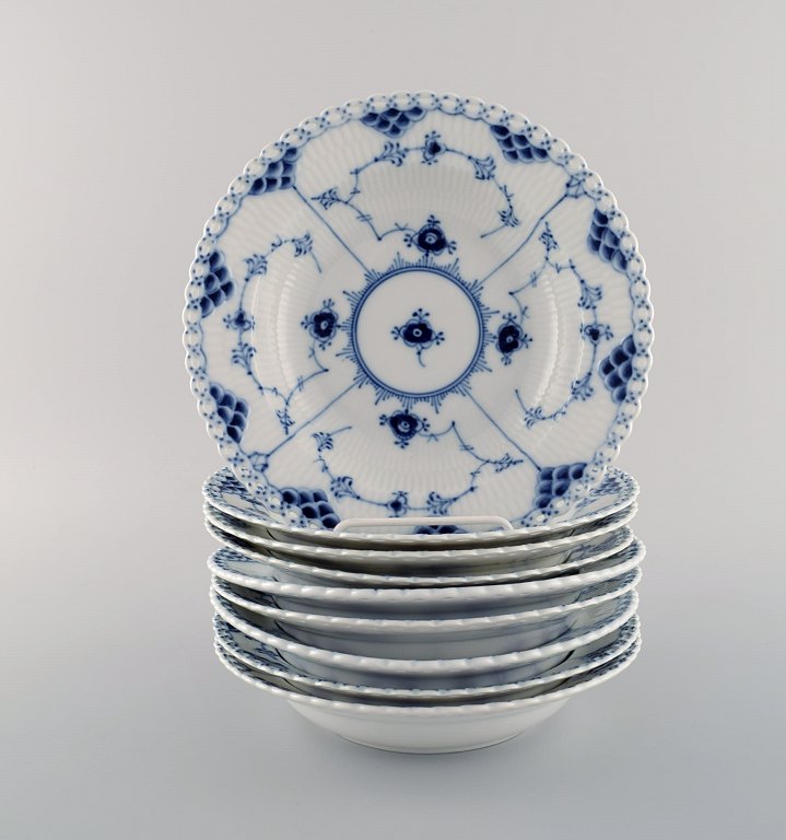 Nine Royal Copenhagen Blue Fluted full lace deep plates.
Model number 1/1070.