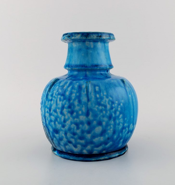 Svend Hammershøi for Kähler, HAK. Vase in glazed stoneware. Beautiful glaze in 
shades of blue. 1930s / 40s.
