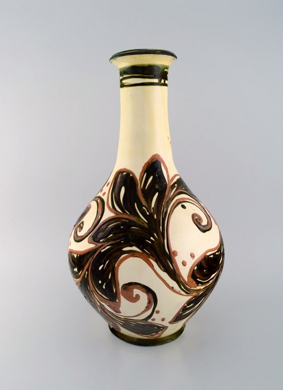 Kähler, HAK. Floor vase in glazed ceramics. Black foliage on cream-colored 
background. Modern design, 1930s.
