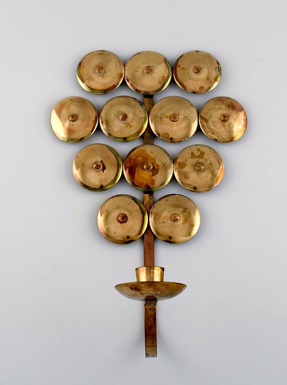 KEE MORA, Sweden. Wall candlestick in brass. 1960s / 70s.
