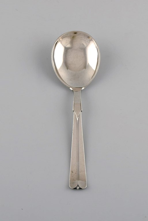 Hans Hansen silverware no. 7. Art deco jam spoon in silver (830). Dated 1936.
