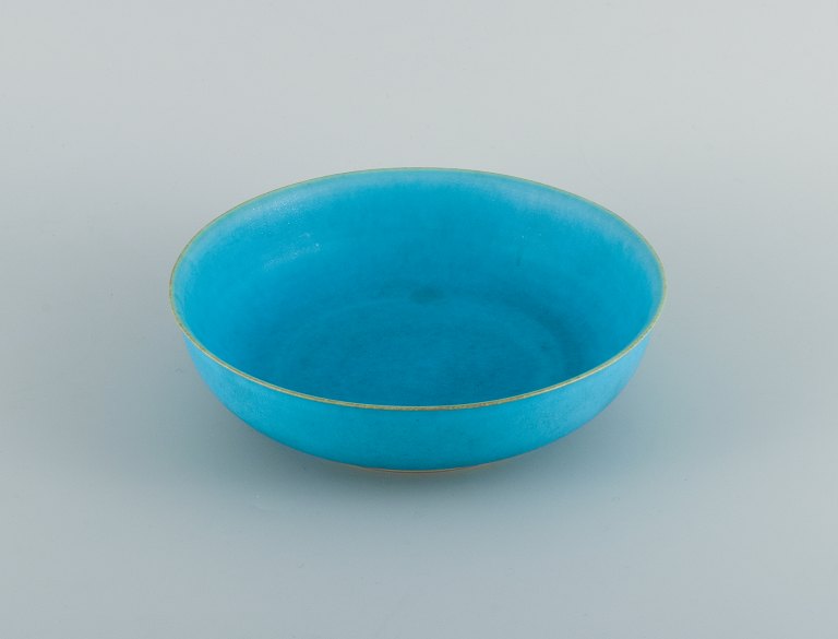 Lasse Östman for Gustavsberg, glazed stoneware bowl in turquoise.
