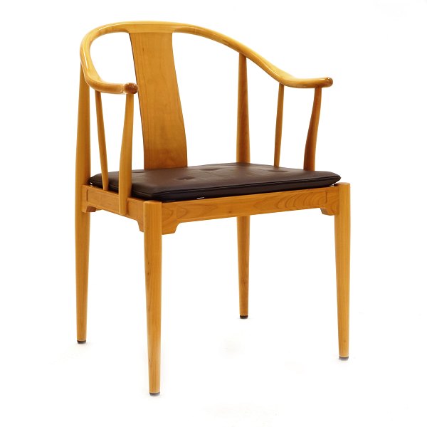 Hans Wegner China Chair light cherry wood. Manufactured at Fritz Hansen 2005. 
Nice condition