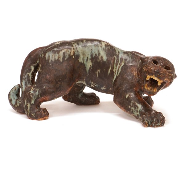 Very large unique stoneware panther by Knud Kyhn signed and dated 1935. L: 45cm. 
H: 21cm