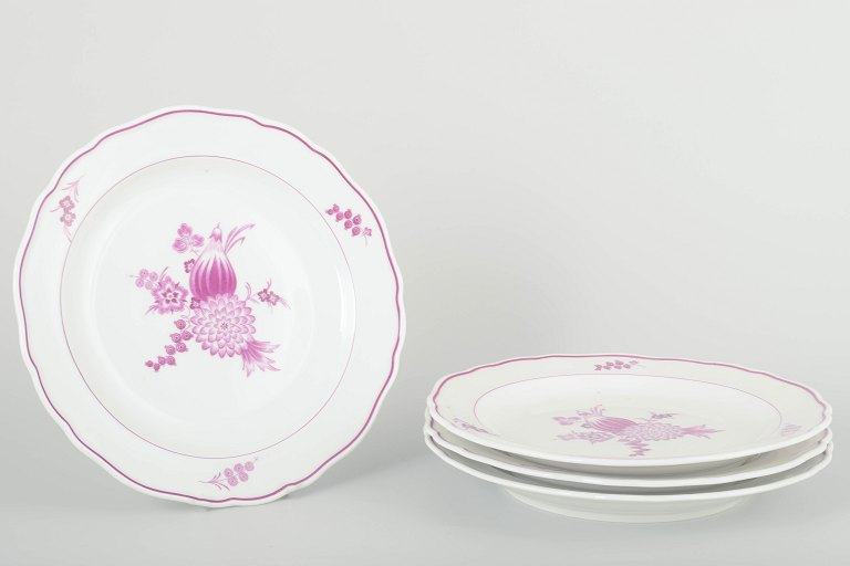 Meissen, Germany
4 lunch plates, 1930s.