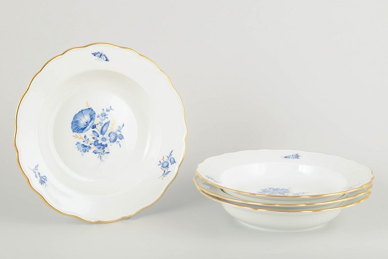Meissen
4 deep plates, early 20th century.