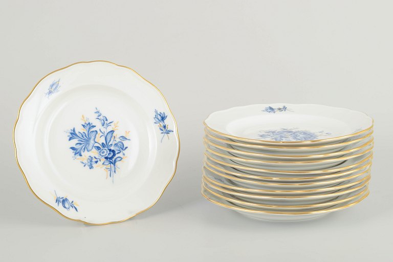 Meissen
12 plates, early 20th century.
