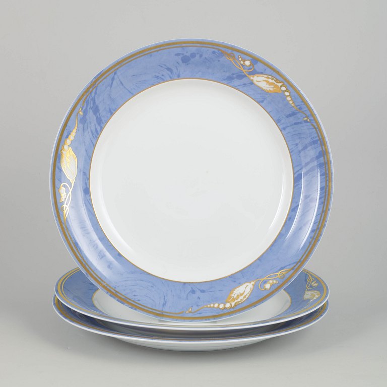 Royal Copenhagen Blue Magnolia, set of three dinner plates.