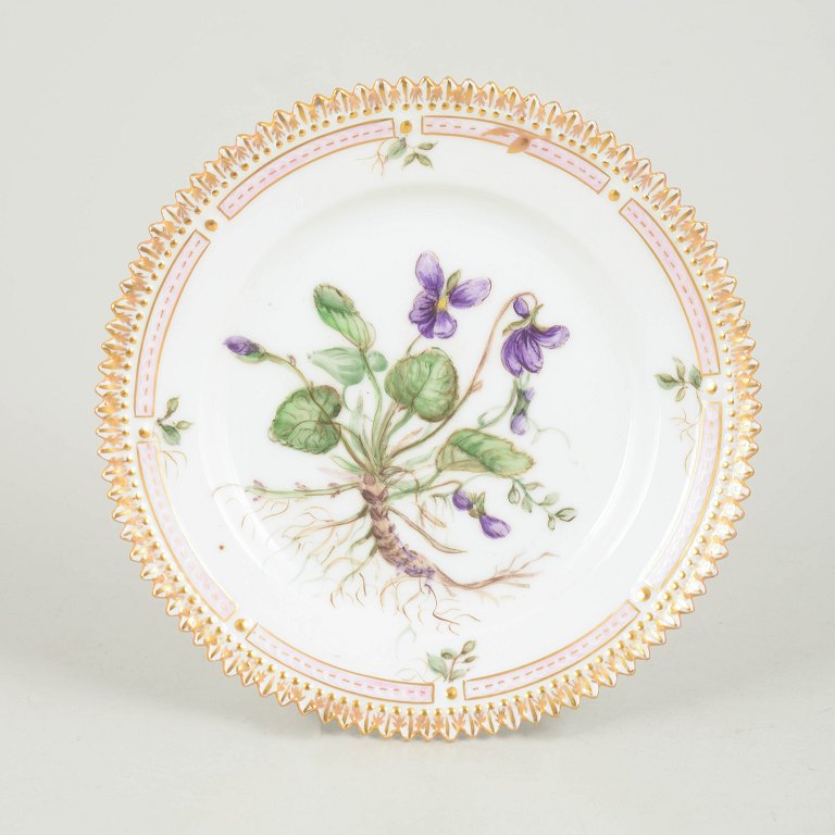 Royal Copenhagen Flora Danica, side plate.