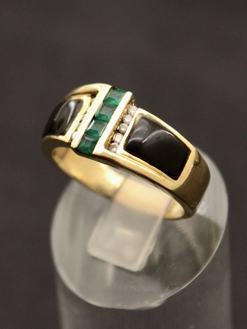 14 carat gold ring  with 10 small diamonds